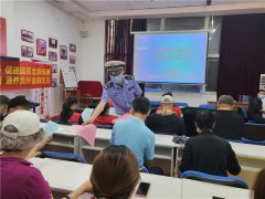 青岛市北交警交通安全宣传“不停歇”