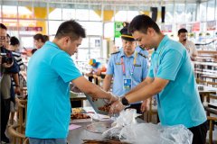 青岛西海岸新区市场监督管理局：保障群众“舌尖上”的安全