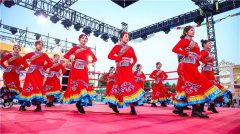 第四届青岛时尚体育节“搏克大赛”在青岛西海岸新区金沙滩啤酒城热血开赛