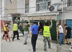 青岛西海岸新区隐珠街道：夏日高温不懈怠  拆违治乱“不降温”