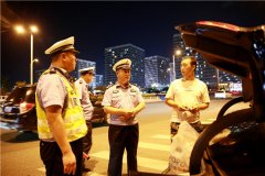 整治酒驾、“炸街”持续发力  黄岛交警守护平安当“夏”