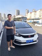 男子驾“炸街车”拉风，被青岛市北交警查处
