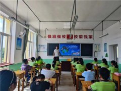 城市更新在行动丨垃圾分类开学第一课：有害垃圾宣传走进学生课堂