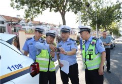 黄岛交警守护平安“不打烊”