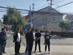 青岛莱西沽河街道整治空中“蜘蛛网” 擦亮街区“天际线”