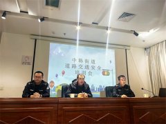 崂山交警开展“七进”活动掀起宣传热潮，交通安全知识送上门