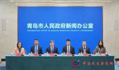 全年实施公共停车场建设项目121个，新增公共泊位约2.5万个， 青岛因地制宜做好五个加法全力增加硬件供给