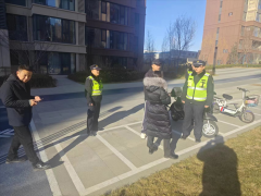 青岛西海岸新区隐珠街道：推动充电设施建设 向电动车上楼说“不”