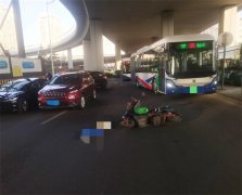 无力承担手术费 市南交警启动道路交通事故救助基金来帮忙