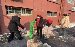 青岛莱西水集街道：黄岛东路社区文明随手拍 迎接洁净春节