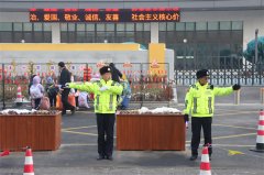 又是一年开学季，青岛市北交警全方位保障道路交通安全