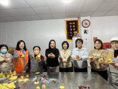 文化进万家|胶州九龙街道开展“花馍飘香品年味，蒸蒸日上迎新年”主题活动