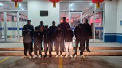 7小时拿下！青岛胶州警方打掉6人“拉车门”盗窃团伙