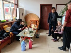 她们来后，赵奶奶的“心事”解决了
