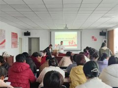青岛莱西河头店镇开展“暖心行动·送清洁”城市更新活动