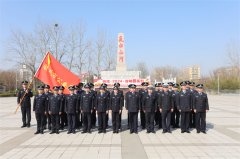 致敬公安英烈 激发奋进力量，胶州公安组织清明节祭扫活动