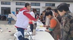 青岛崂山区民政局组织“婚俗改革进社区·文明风尚沁人心”党建引领示范活动