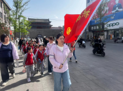  最美四“阅”天  一起“趣”阅读