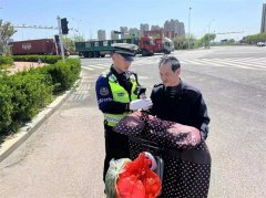 青岛高新区交警出新招，整治电动车“教罚结合”