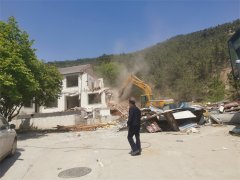 崂山区拆违4300余平 提升群众“绿色幸福感”
