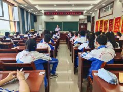 让每一支笔爱上写作——光明小学举办首届“书香文溢杯”作文竞赛