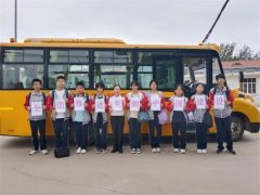 青岛莱西：校车推出“全面推进美丽中国建设”主题宣传