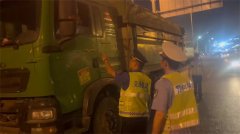 青岛市高新区交警联合行动护航中高考全区“降噪”
