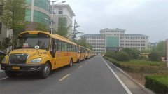 青岛莱西：35部校车护航1500名中学生中考