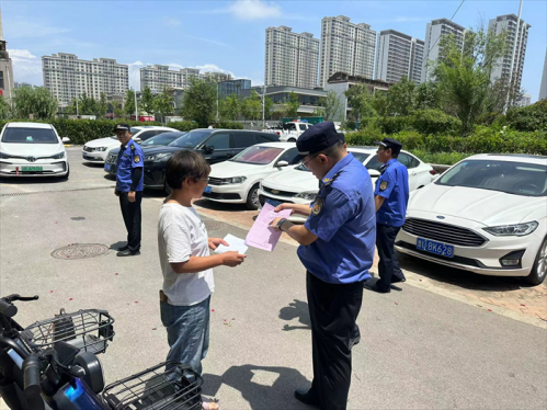 青岛西海岸新区隐珠街道：规范市容秩序 解决居民诉求