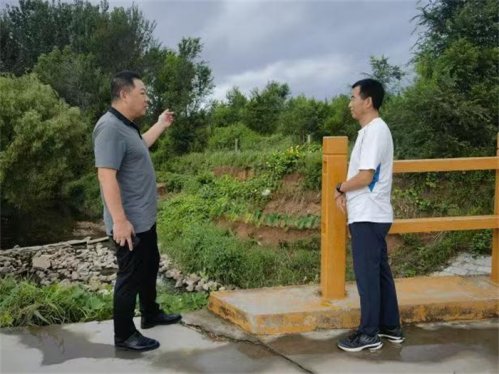 青岛莱西水集街道纪检监察工作委员会 深入一线开展防汛监督检查