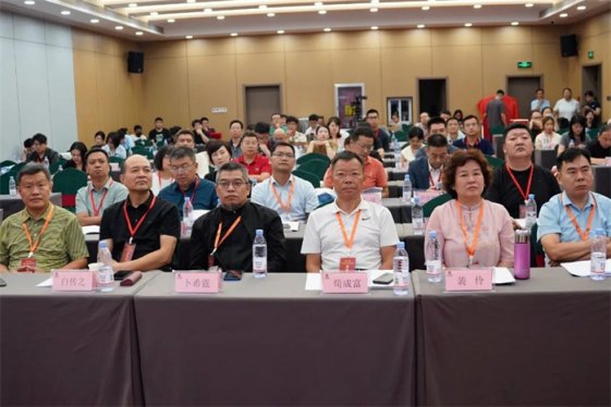 山东省中国传媒大学校友会2024年会员代表大会暨庆祝母校建校70周年晚会成功举办