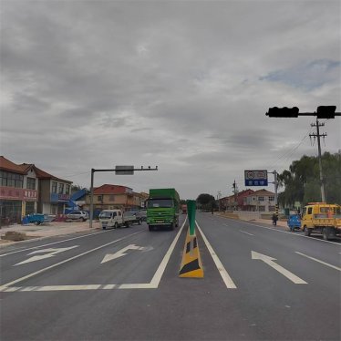 胶州市里岔镇“宽路窄桥”改造全面推进，顺利化解道路“肠梗阻”