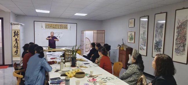 泊头市女画家协会国画书法公益课堂圆满开课