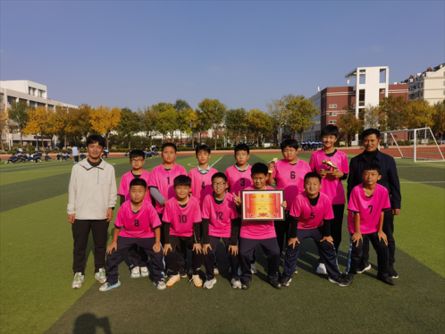 绿荫挥洒青春， 梦想“足”够精彩 胶州市云溪实验学校足球队获奖喜讯！