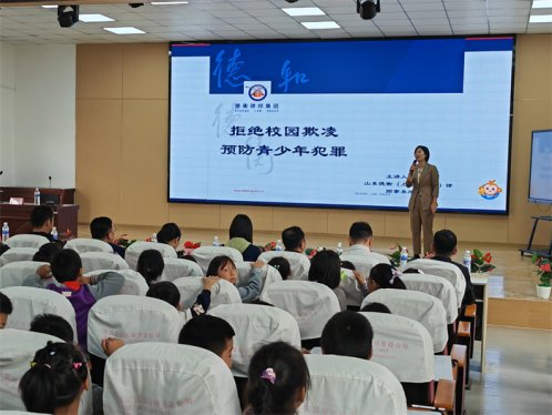 胶州市司法局联合民盟胶州总支开展“送法进校园”活动