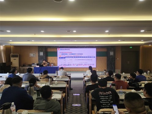 学用结合 一体推进 ，青岛市运输中心开展重大事故隐患判定标准 落地行动