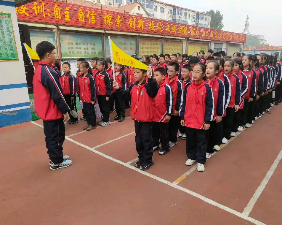 简篇-“路队展风采,砥砺塑未来 ”——河东大小学路队评比活动纪实