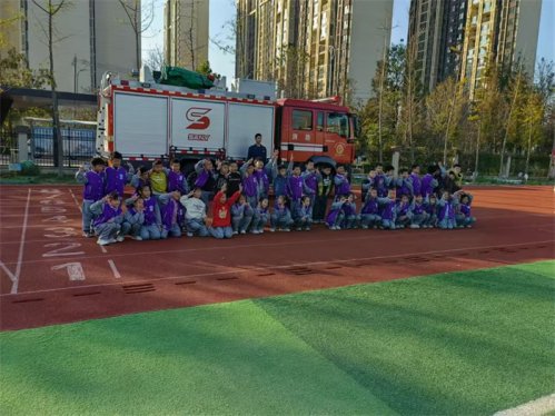 胶州市市司法局中云司法所联合中云小学开展消防安全法治宣讲暨消防演练活动