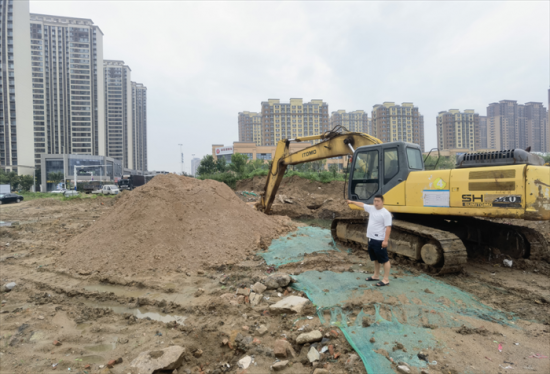 青岛西海岸新区隐珠街道：强化矿产资源执，严厉打击偷盗沙土行为