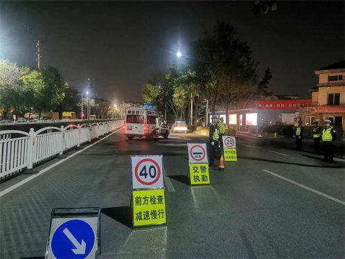 青岛城阳交警持续严查酒驾醉驾违法行为