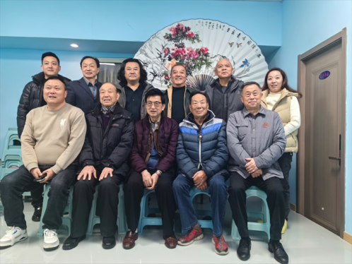 振兴老城区书画进社区、进基层，书写美好浓情