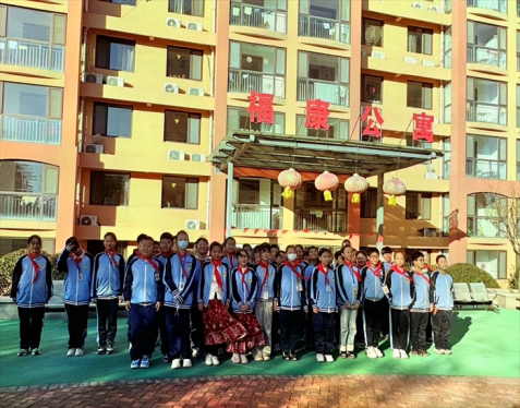 孝润童心，温暖陪伴 胶州市云溪实验学校开展敬老志愿服务活动