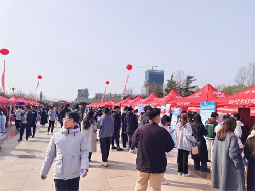 青岛市崂山区：引才“专列”驶入
