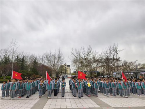 “清明追思祭英烈 薪火相传勇担当” —— 胶州市大同小学开展清明节祭奠先烈活动