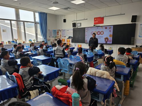 青岛市崂山区：市场监管局北宅市场监管所开展食品安全进课堂活动