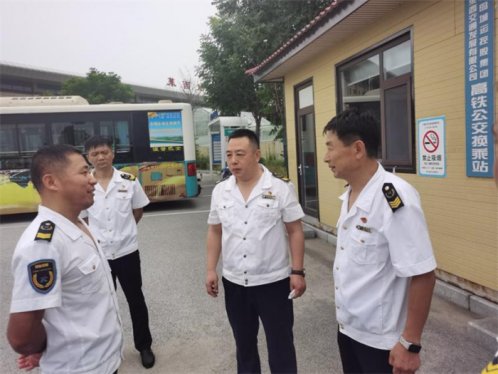 莱西交通发展公司一线职工收到工会清凉礼包