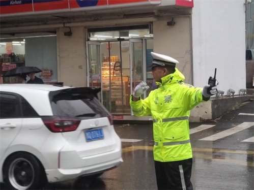 返程小贴士：青岛市北交警送您“平安导航”