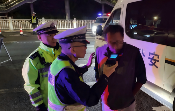 酒驾心慌慌，被查泪两行！青岛市北交管查获两起案例告诉你……