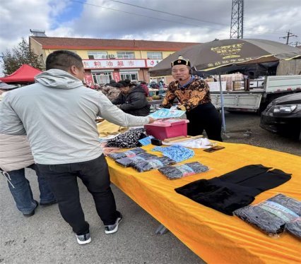 青岛莱西河头店镇开展“让环境更美丽,让生活更美好”主题宣传活动