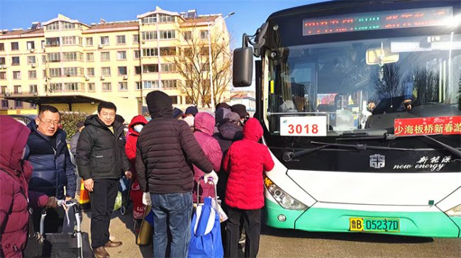 新春坚守显担当 温情护航暖归途——青岛城运胶州交通发展集团圆满完成2026年春节运输保障任务